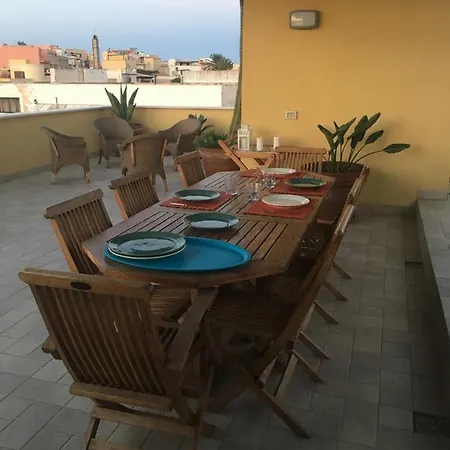 Attico Sul Porto Vecchio - Lampedusa